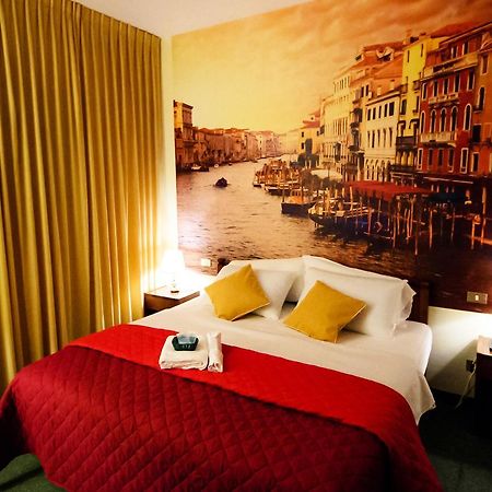 Hotel Palombella & Restaurant Frosinone Eksteriør billede